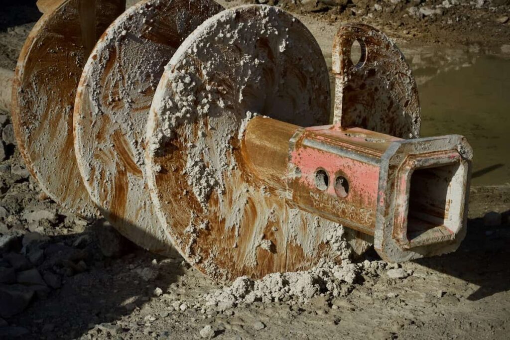 screw press dewatering municipal biosolids cake for Class B land application programme