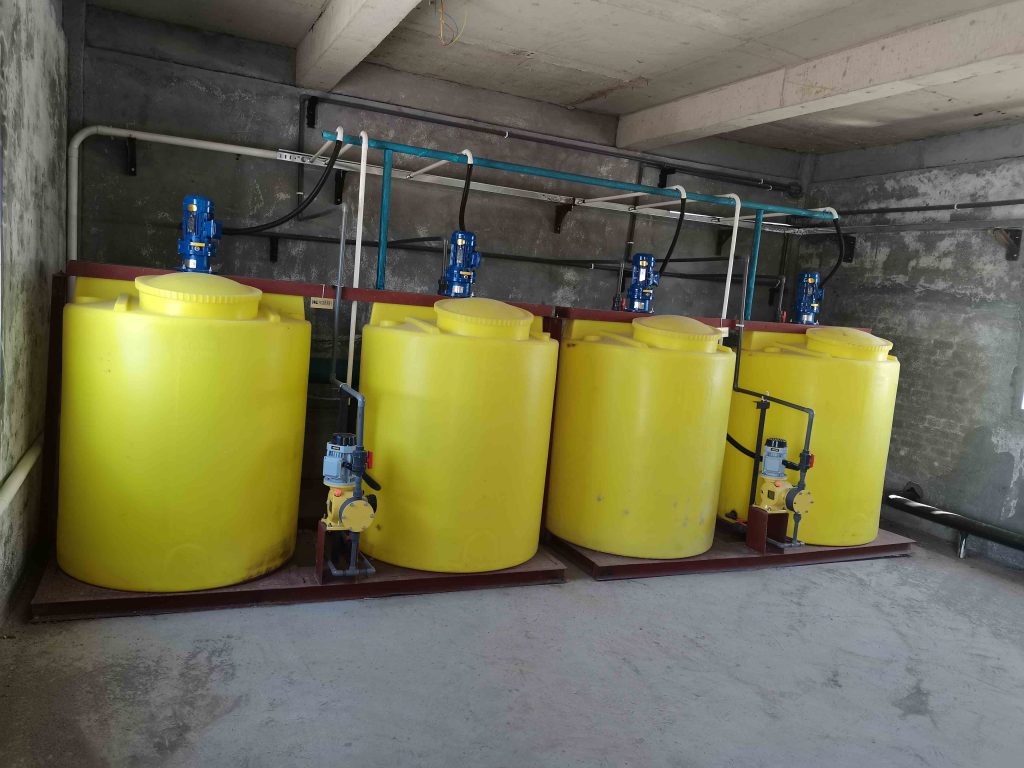 PE dosing tank